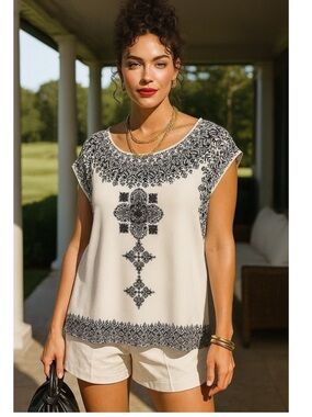 Vince Camuto White Sleeveless Top with Black Ornate Print Size Medium